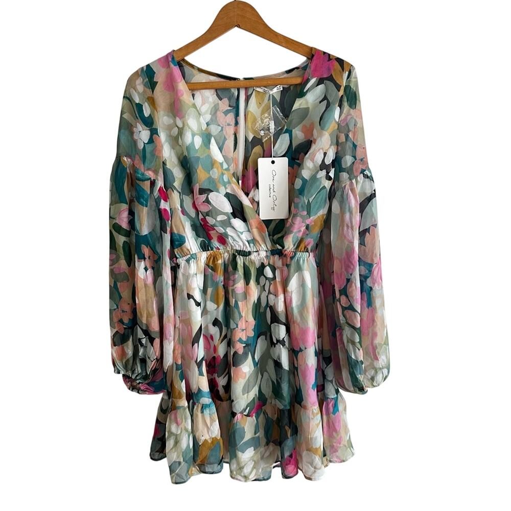 One and Only Collective Floral Deep V Neck Balloon Sleeve Mini Dress Medium